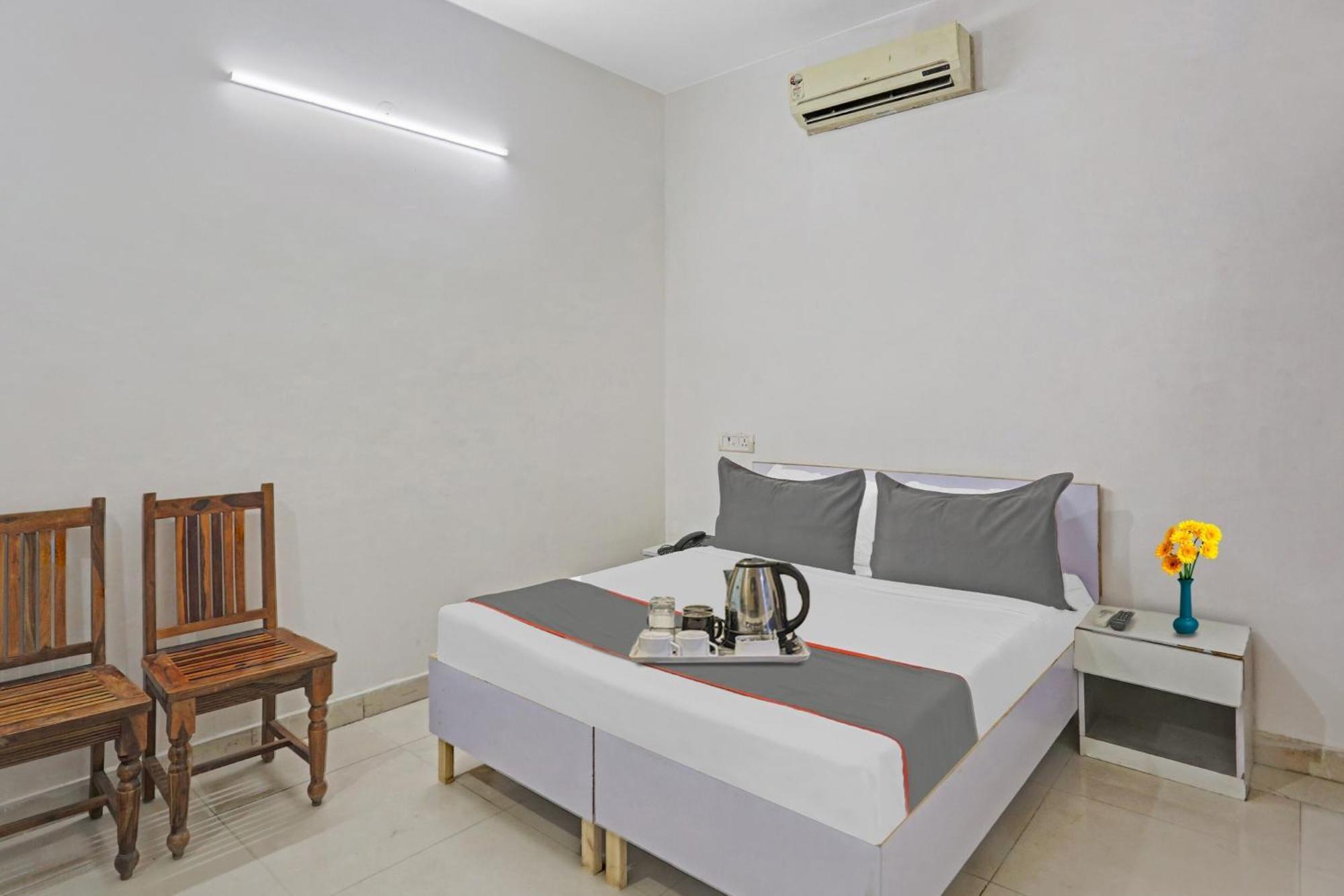 Hotel O Imperial Residency Near Dashrath Puri Metro Station Nova Deli Exterior foto