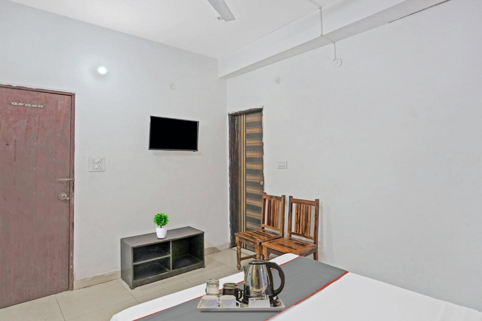Hotel O Imperial Residency Near Dashrath Puri Metro Station Nova Deli Exterior foto